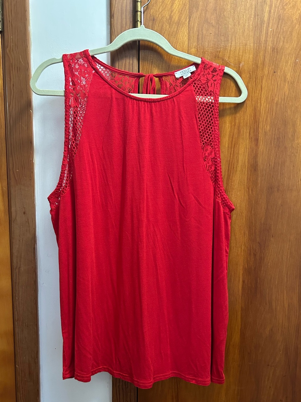 VENUS Red Lace-Back Sleeveless Tank